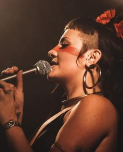  TINAA Karton